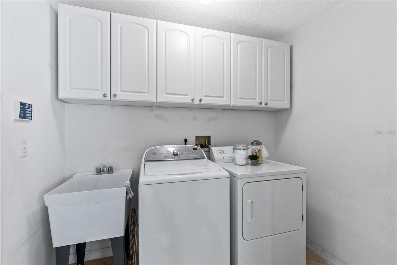 COUNTRY CLUB VILLAGE UNIT 3 - Residential