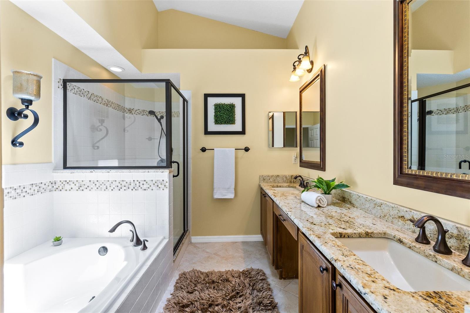 COUNTRY CLUB VILLAGE UNIT 3 - Residential