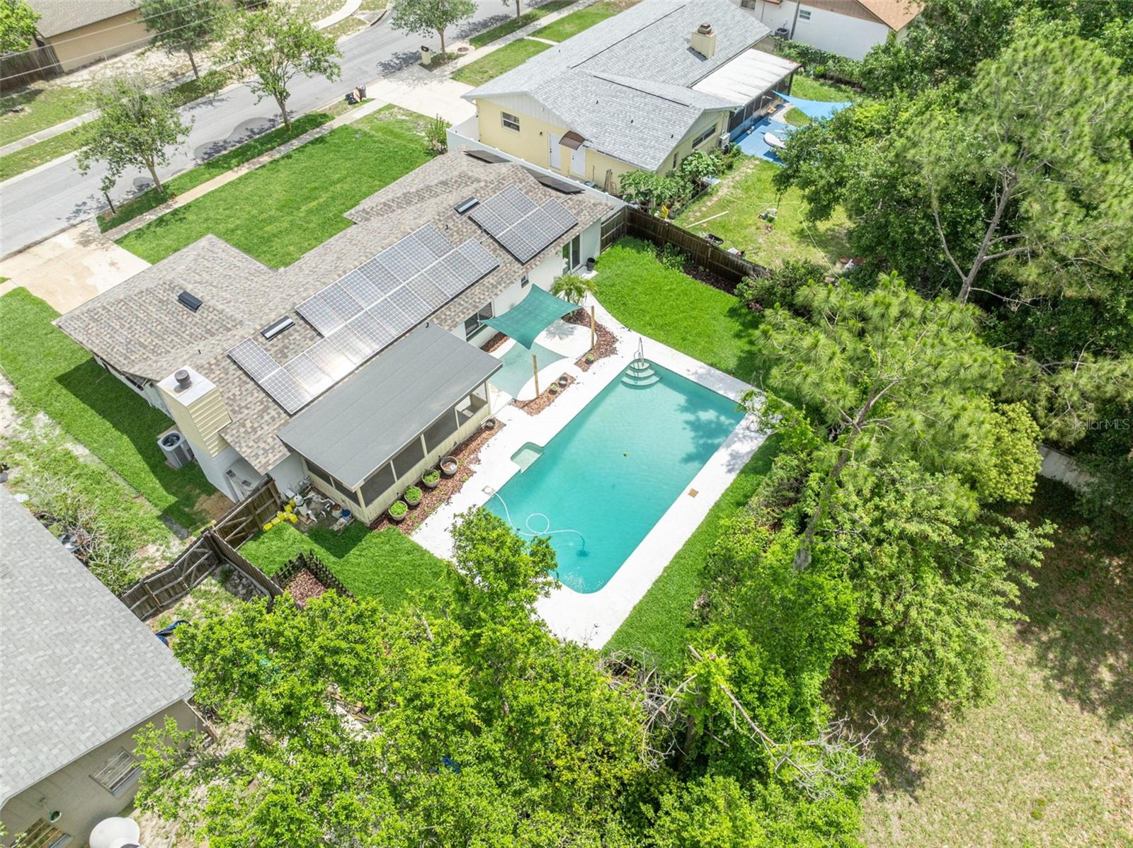 320 BRIDLE PATH