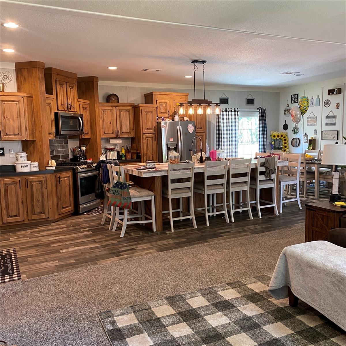 1310 SHADY COVE ROAD W