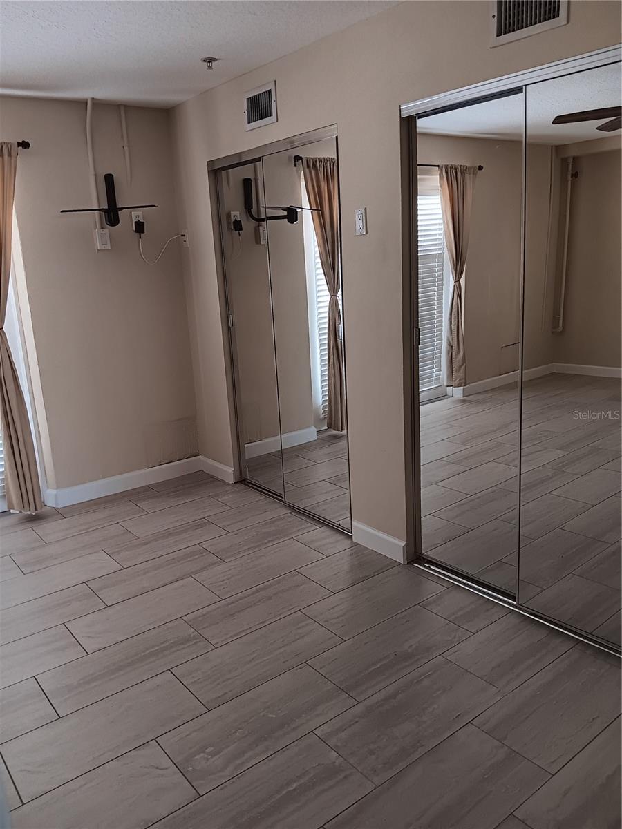 200 BRIGHTWATER DRIVE 1