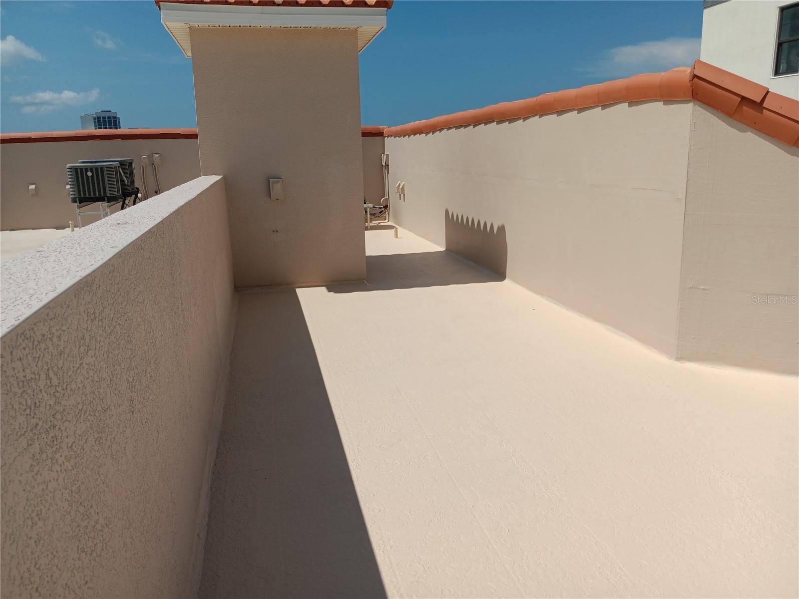 BRIGHTWATER TWNHMS - Residential