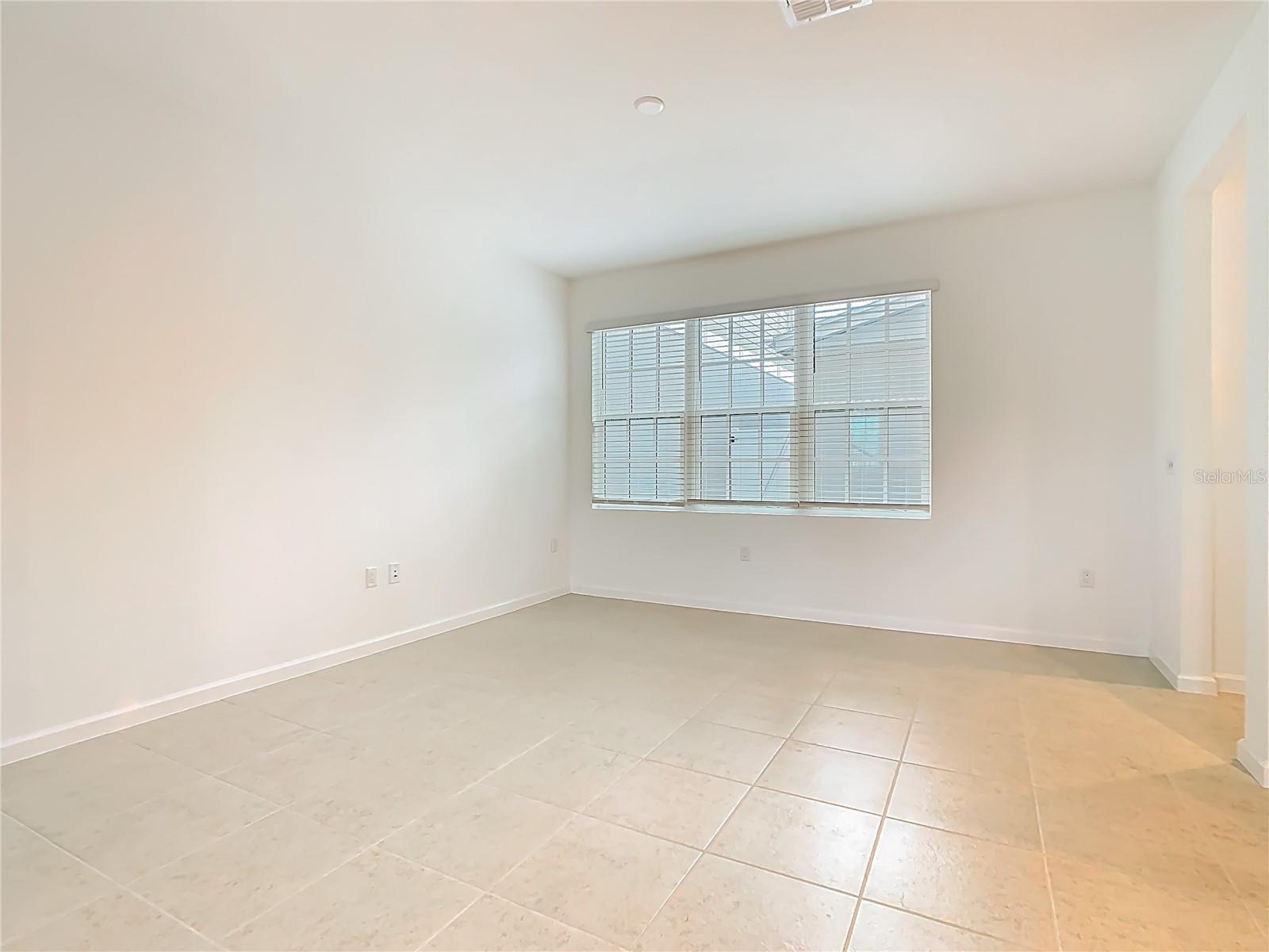 CELEBRATION ISLAND VILLAGE PH 2A PB 35 PGS 145-15 - Residential Lease