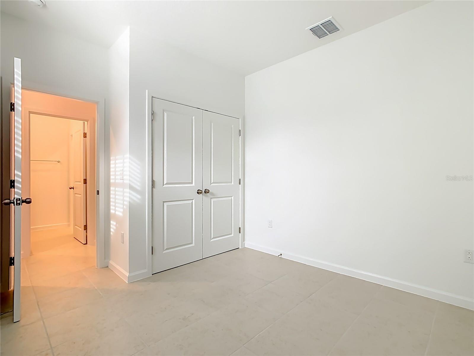 CELEBRATION ISLAND VILLAGE PH 2A PB 35 PGS 145-15 - Residential Lease