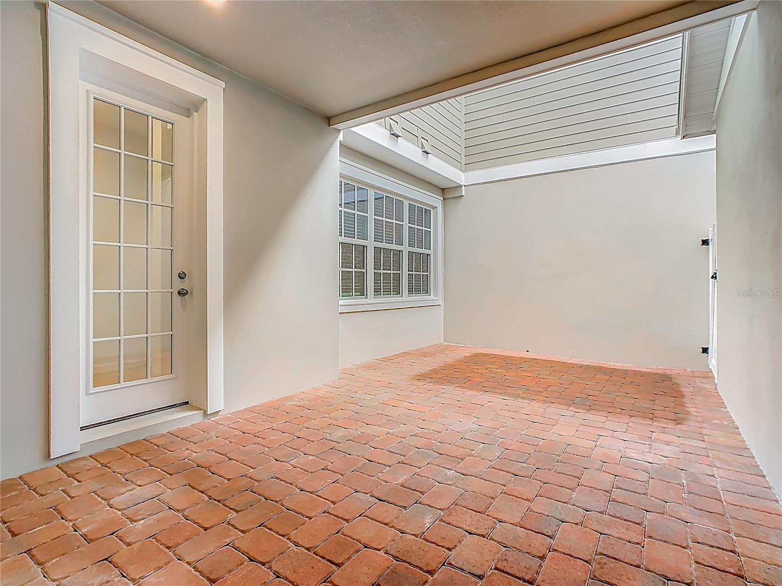 CELEBRATION ISLAND VILLAGE PH 2A PB 35 PGS 145-15 - Residential Lease