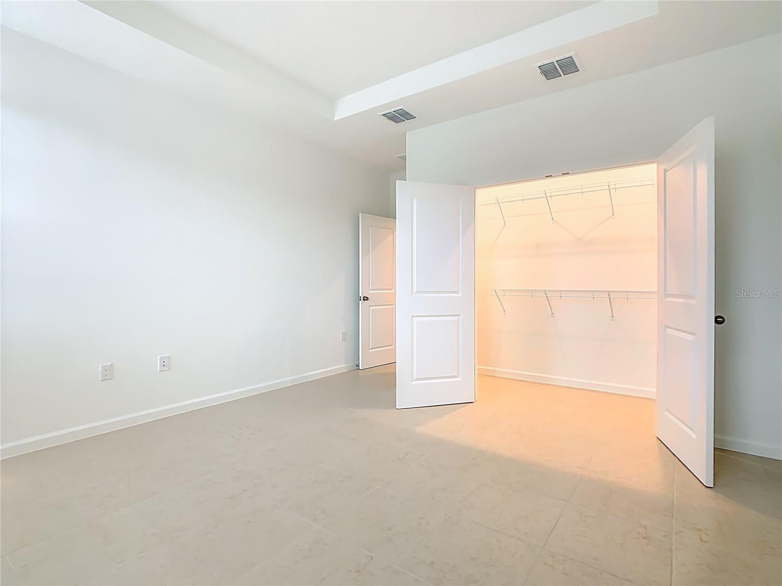 CELEBRATION ISLAND VILLAGE PH 2A PB 35 PGS 145-15 - Residential Lease