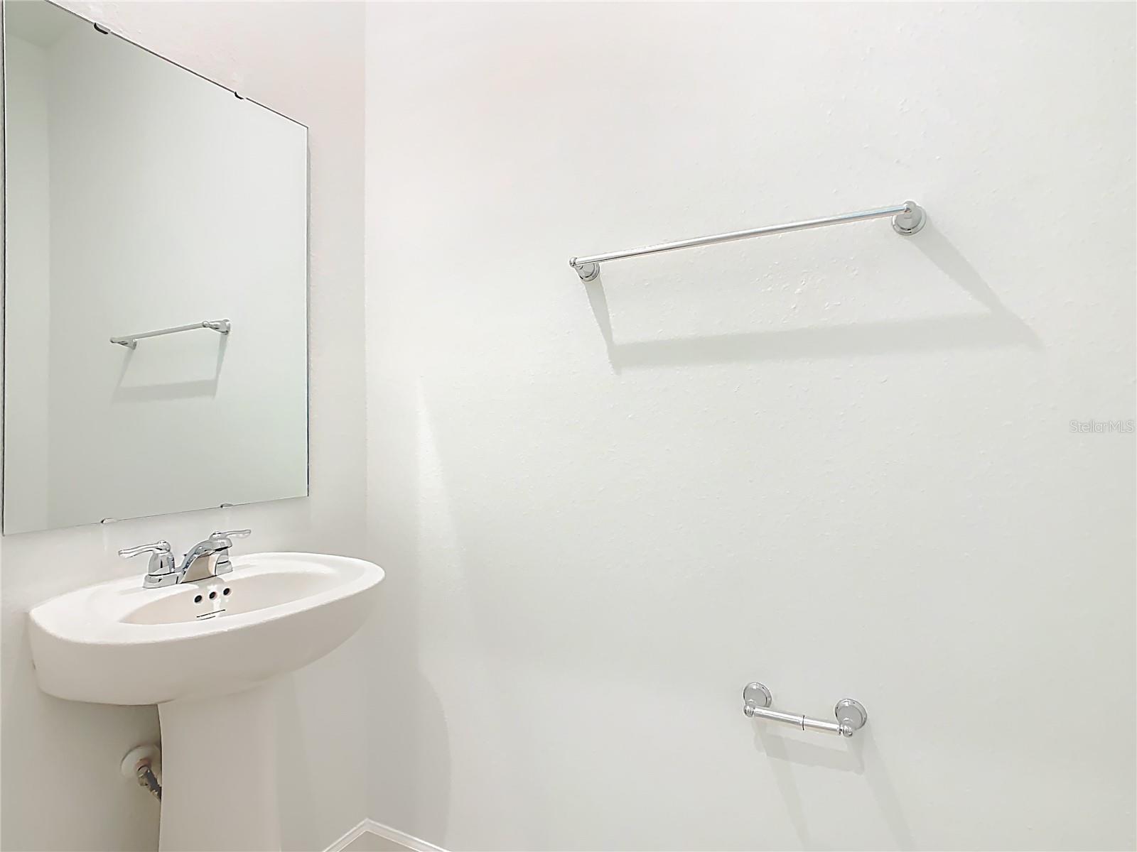 CELEBRATION ISLAND VILLAGE PH 2A PB 35 PGS 145-15 - Residential Lease