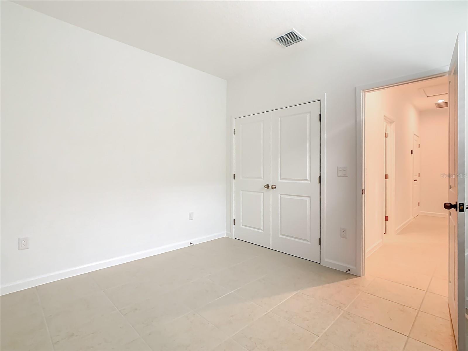 CELEBRATION ISLAND VILLAGE PH 2A PB 35 PGS 145-15 - Residential Lease