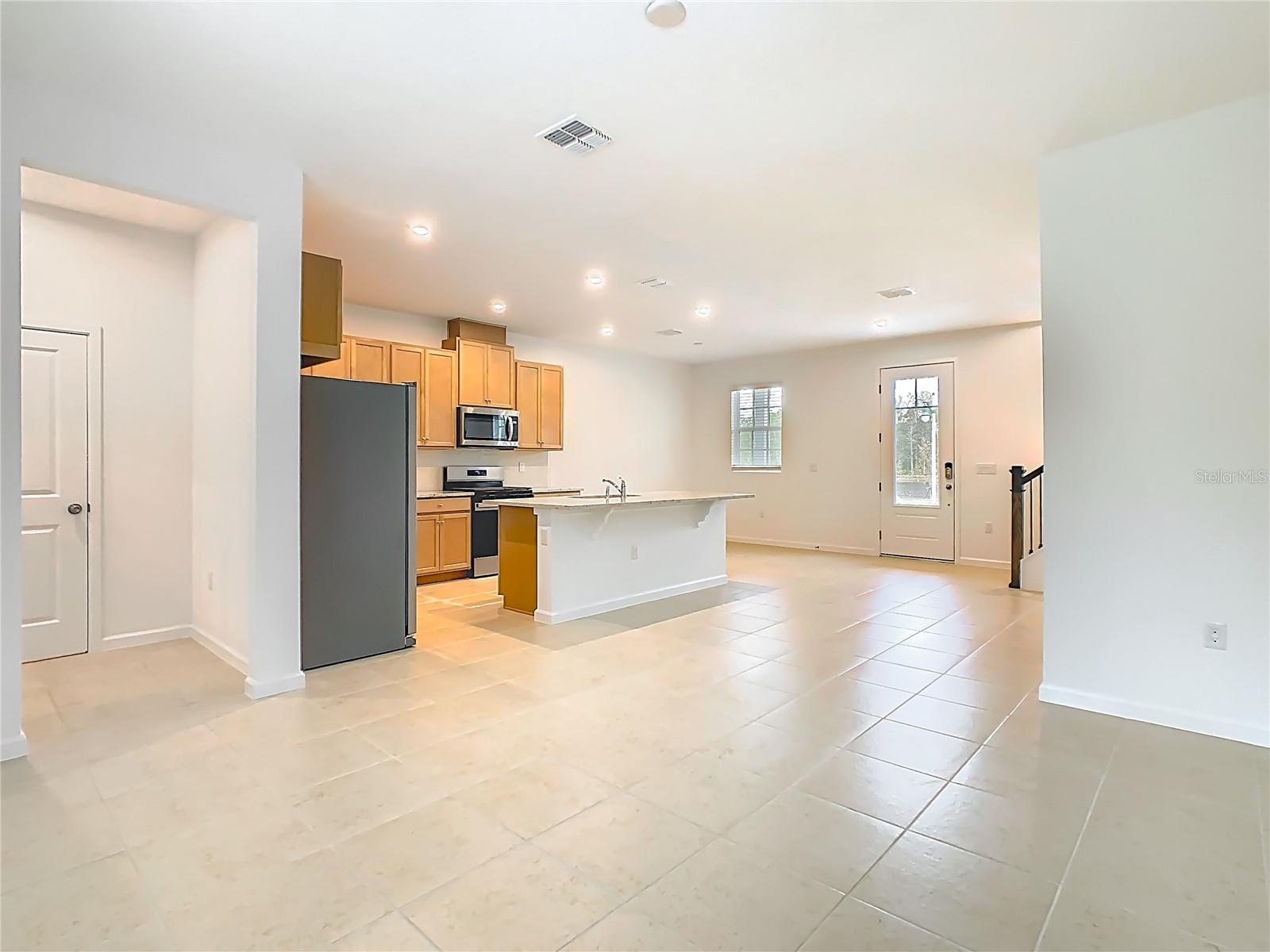 CELEBRATION ISLAND VILLAGE PH 2A PB 35 PGS 145-15 - Residential Lease