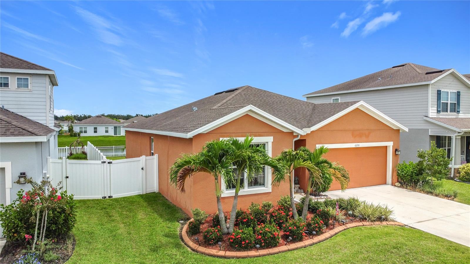 NEW LISTING AT AN UNBELIEVABLE PRICE!!!! Seller says, Sell my Beautiful Home Today! This beautifully maintained 3 bedroom 2 bathroom *Community Pool Home* with water views, is a sure to please. Features include split floor plan with the primary suite located just off the family room and is complete with dual walk in closets, and a private bathroom with a walk in shower and dual sinks. The high ceilings make this home feel grand, with its open kitchen, and generous sized family room and dining space, you couldn't ask for more. There is an inside laundry room, and attached 2 car garage. The screened in back Lanai, offers beautiful water views and a fenced in yard that is perfect for relaxing evenings. Come see why Willow Bend is a highly sought after community. Community POOL