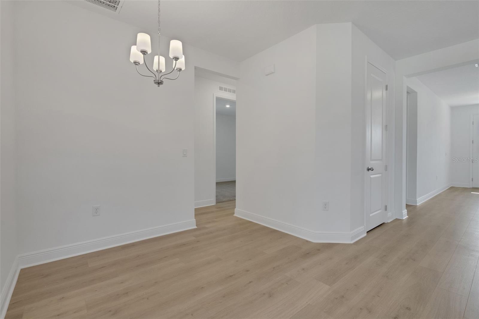 RESERVES AT HAMMOCK OAKS - Residential