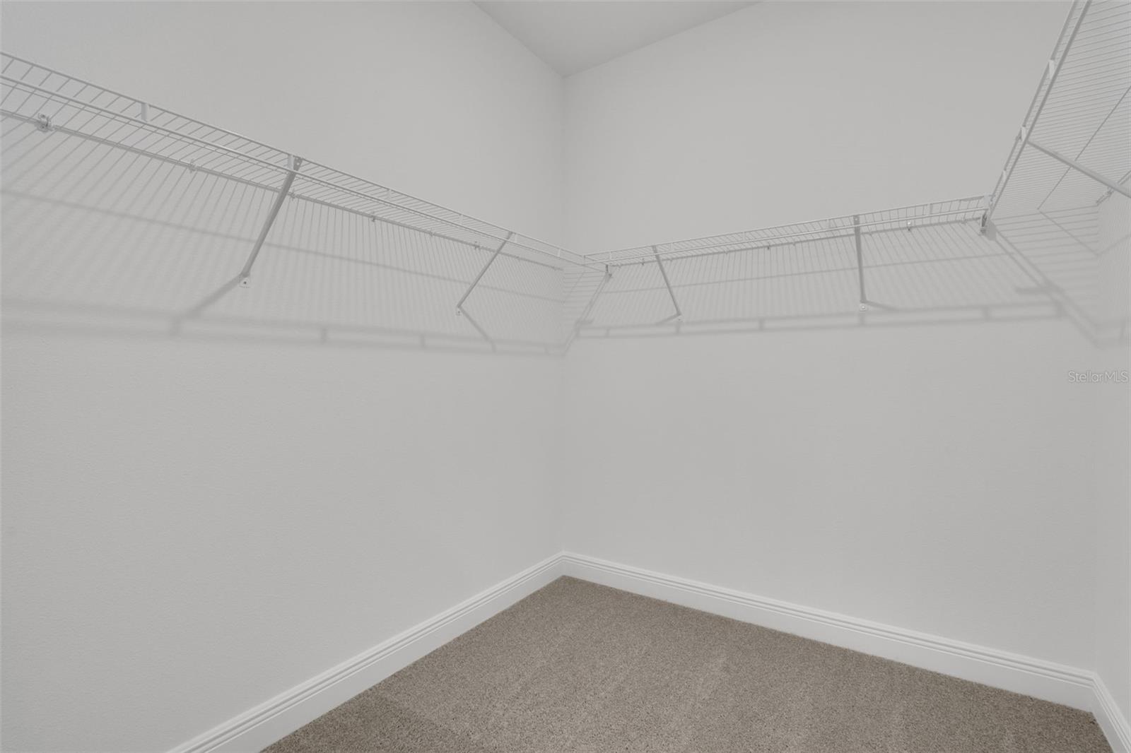 RESERVES AT HAMMOCK OAKS - Residential