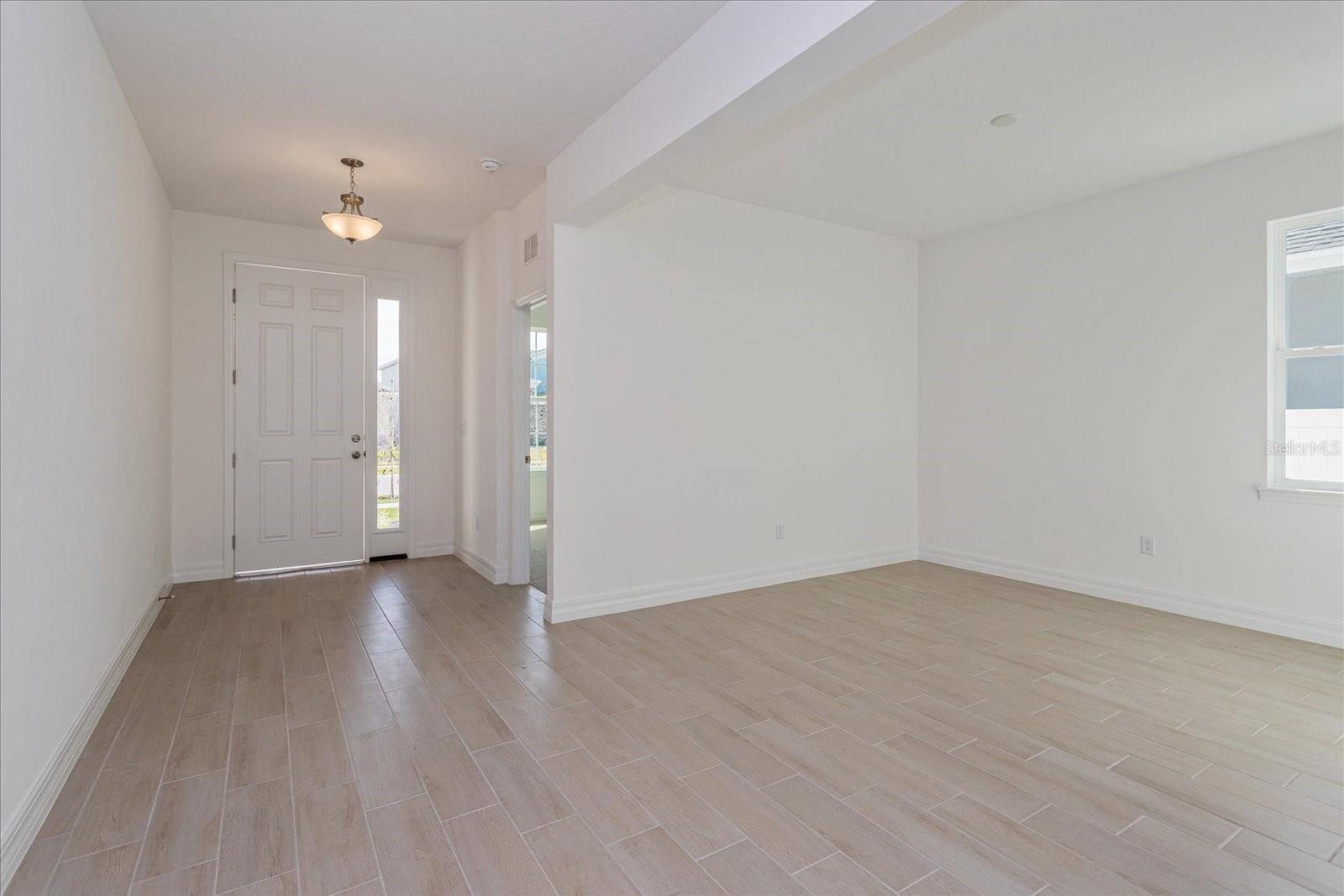 RESERVES AT HAMMOCK OAKS - Residential