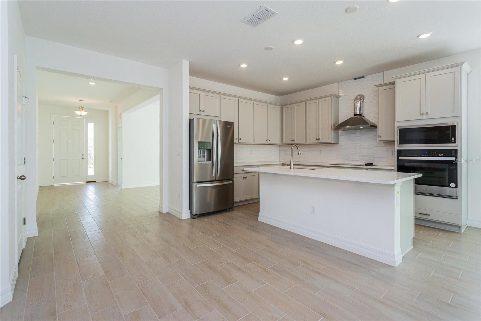 RESERVES AT HAMMOCK OAKS - Residential