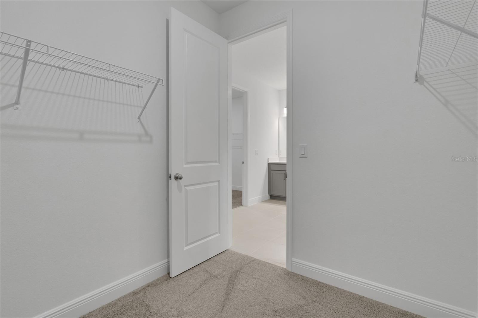 RESERVES AT HAMMOCK OAKS - Residential