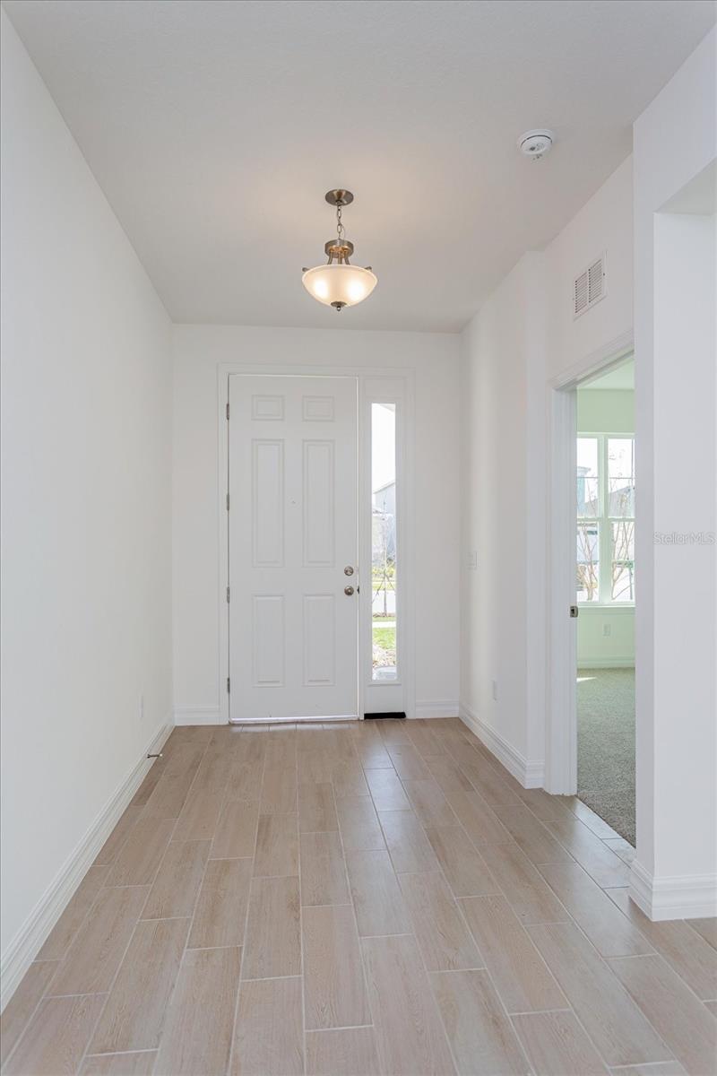 RESERVES AT HAMMOCK OAKS - Residential