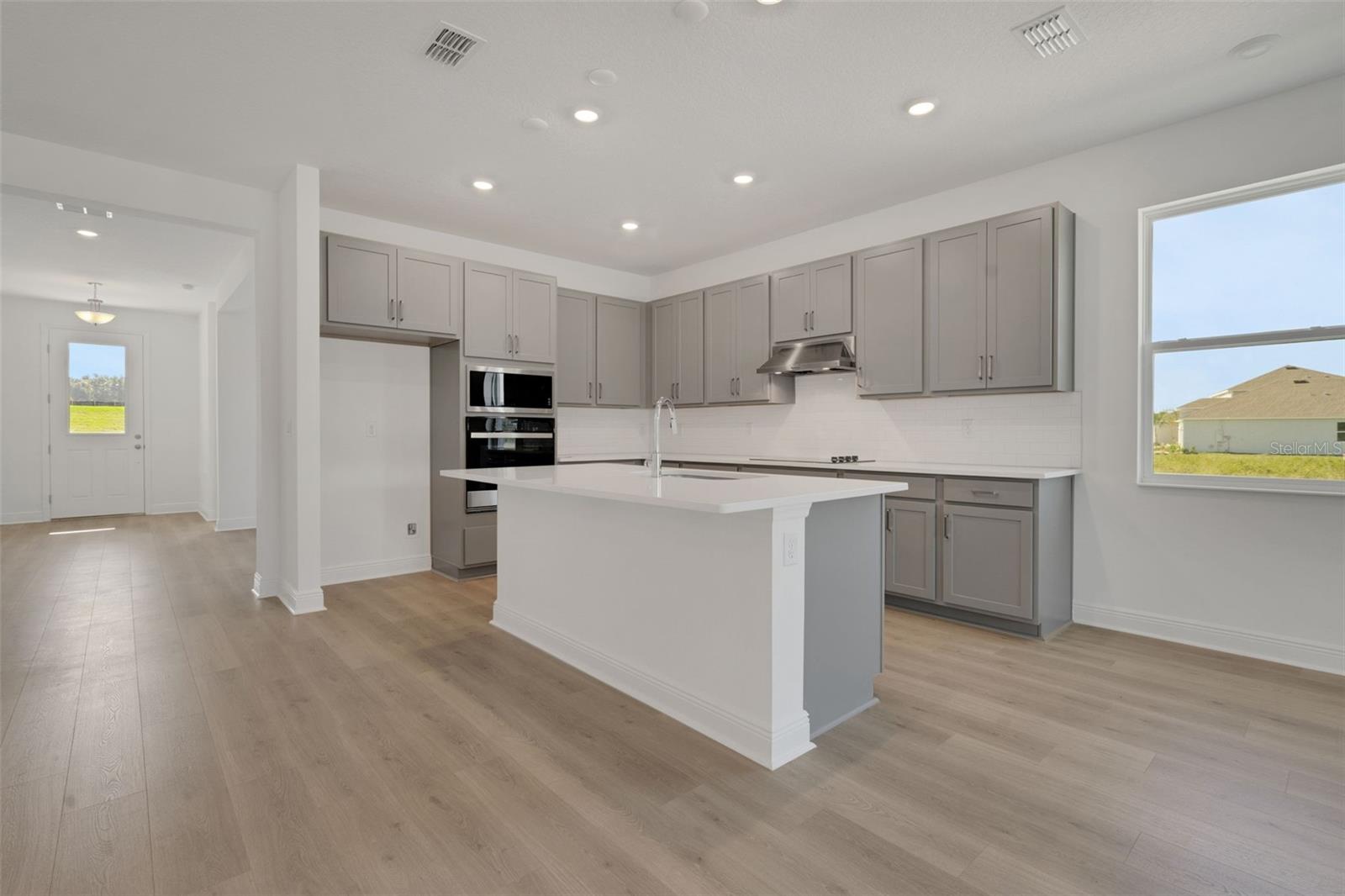 RESERVES AT HAMMOCK OAKS - Residential