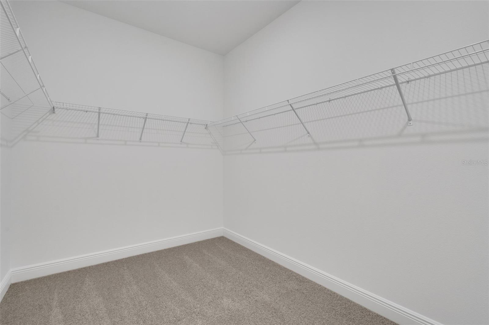 RESERVES AT HAMMOCK OAKS - Residential