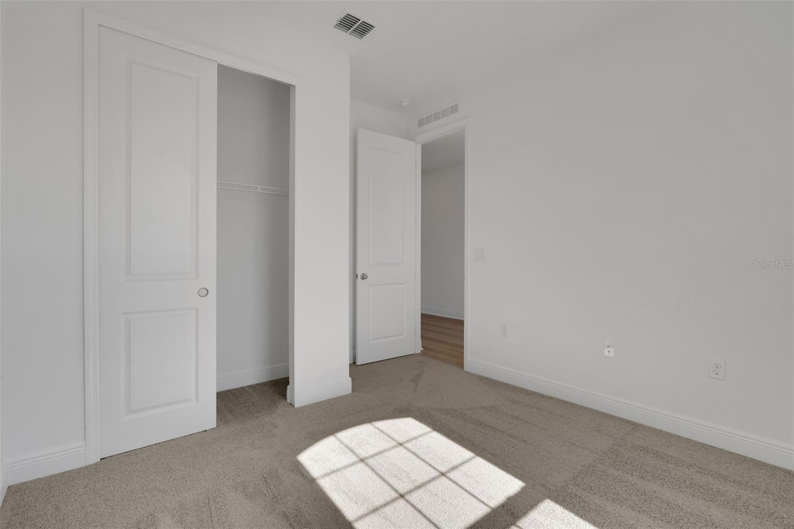 RESERVES AT HAMMOCK OAKS - Residential