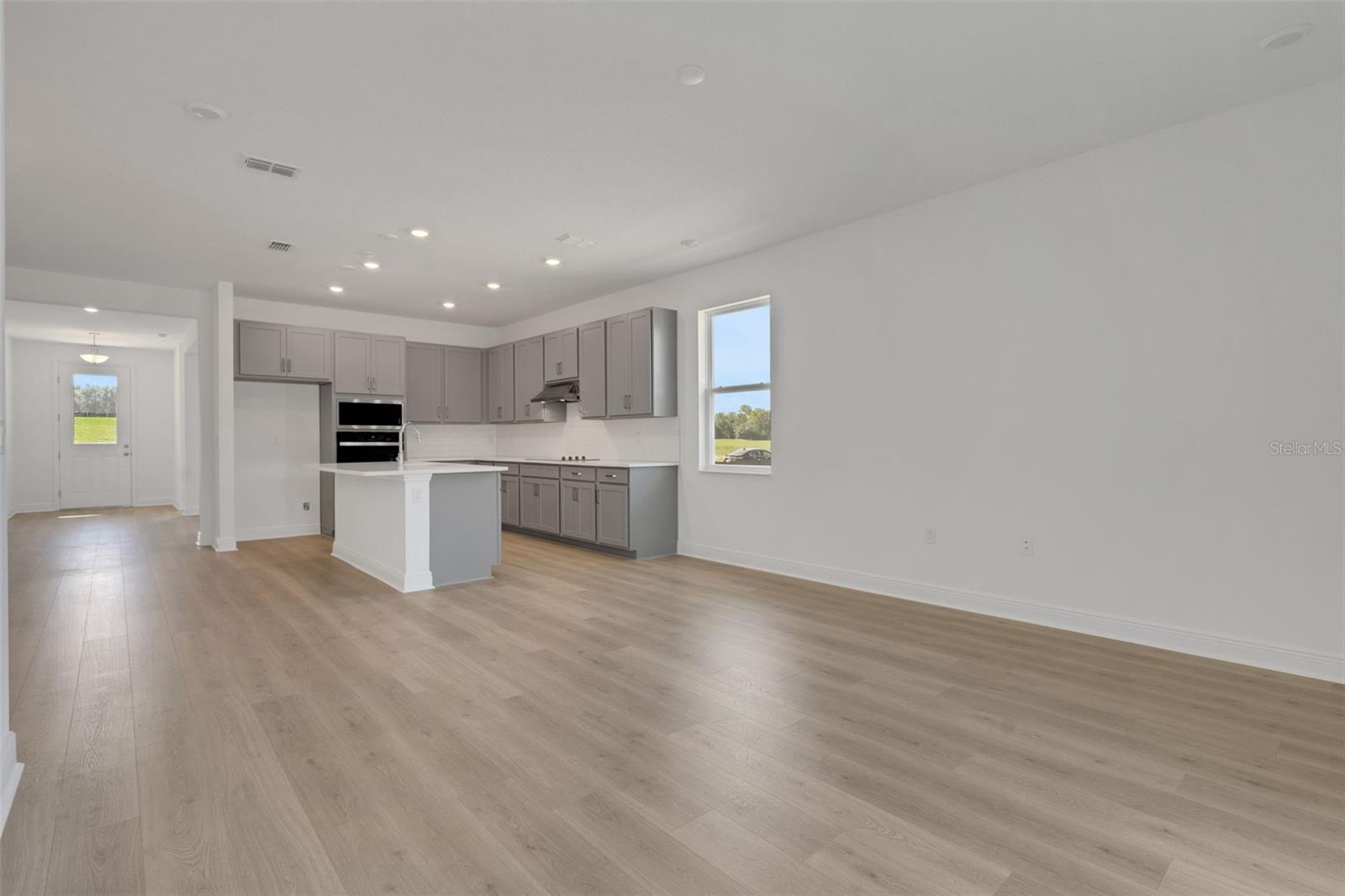 RESERVES AT HAMMOCK OAKS - Residential