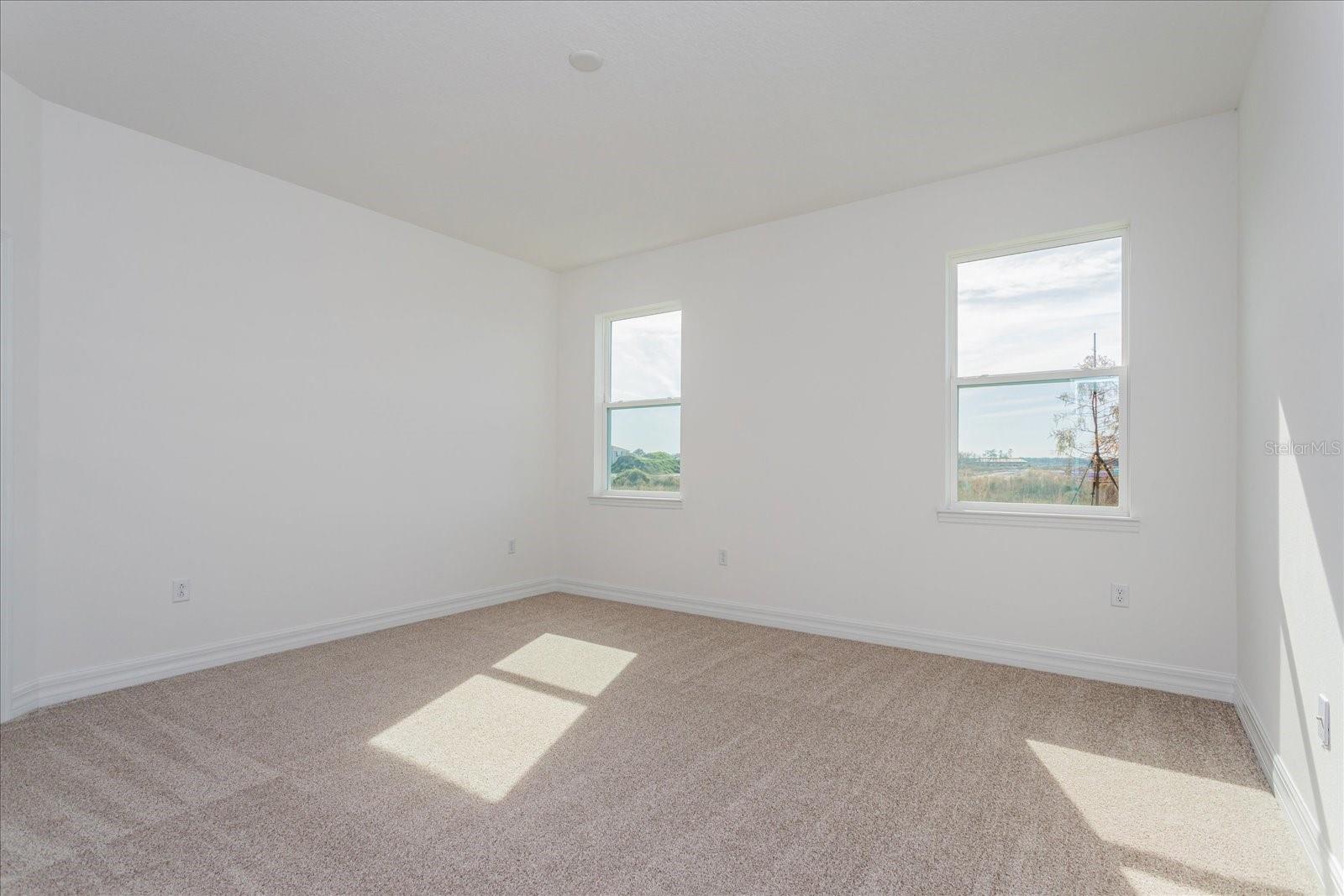 RESERVES AT HAMMOCK OAKS - Residential