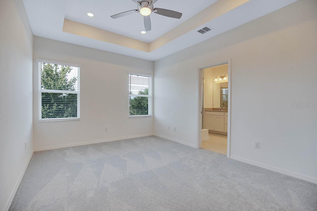 FISHHAWK RANCH WEST TWNHMS - Residential Lease