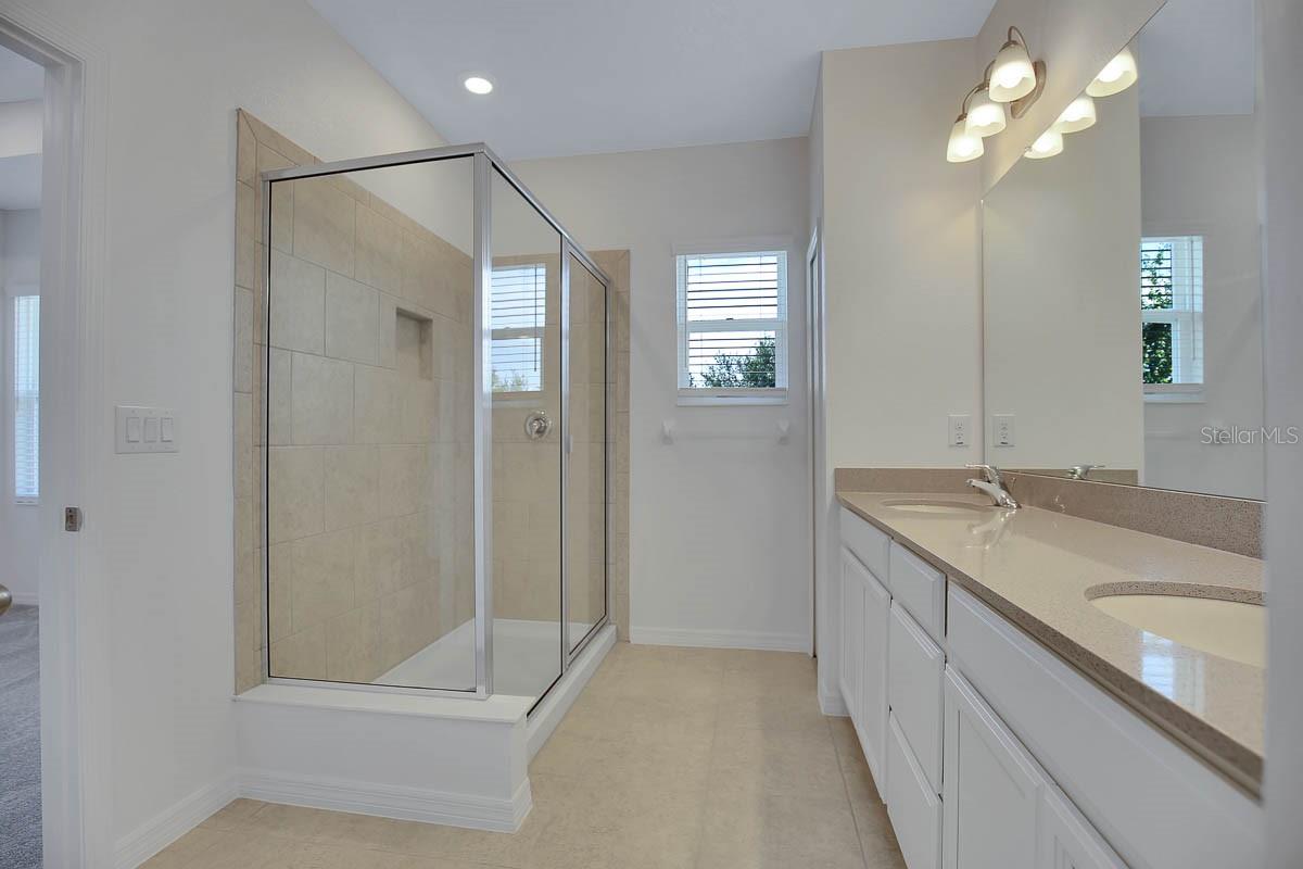 FISHHAWK RANCH WEST TWNHMS - Residential Lease