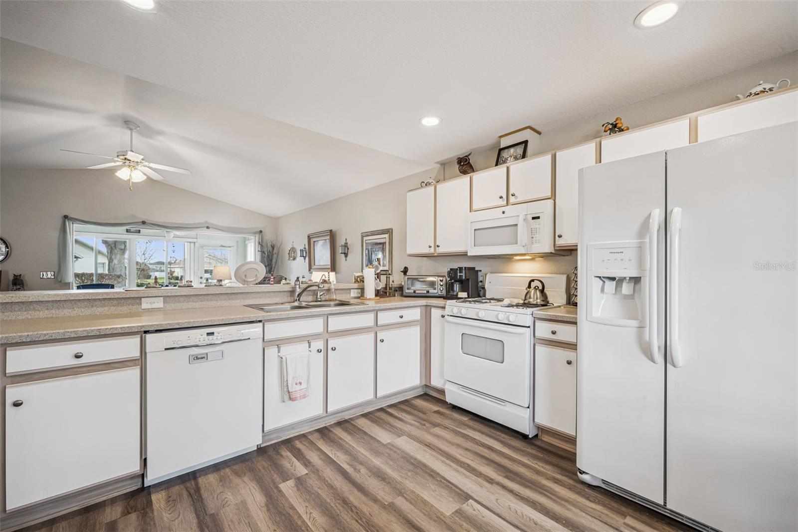 CHALET ESTATES - Residential