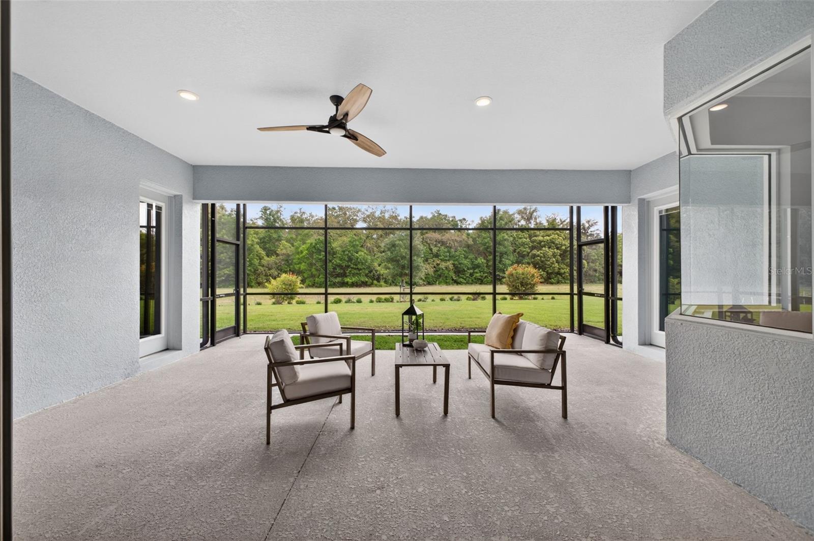 LAKES OF MOUNT DORA - Residential