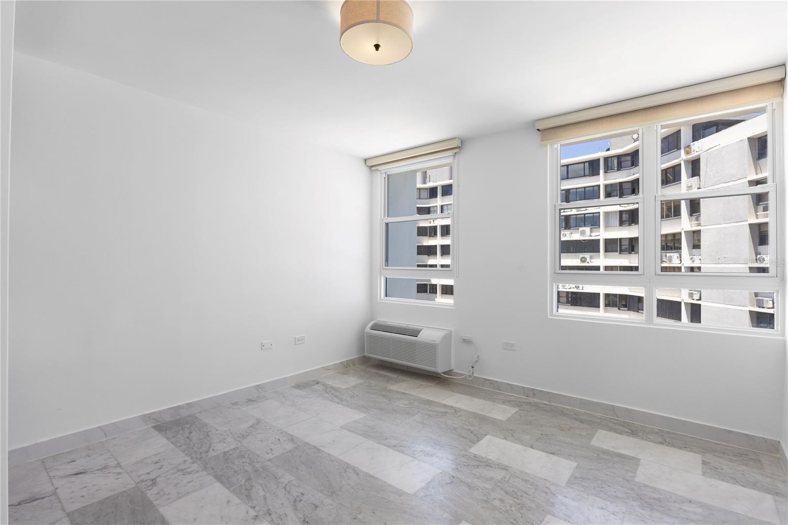 CARRION COURT PLAYA - Residential