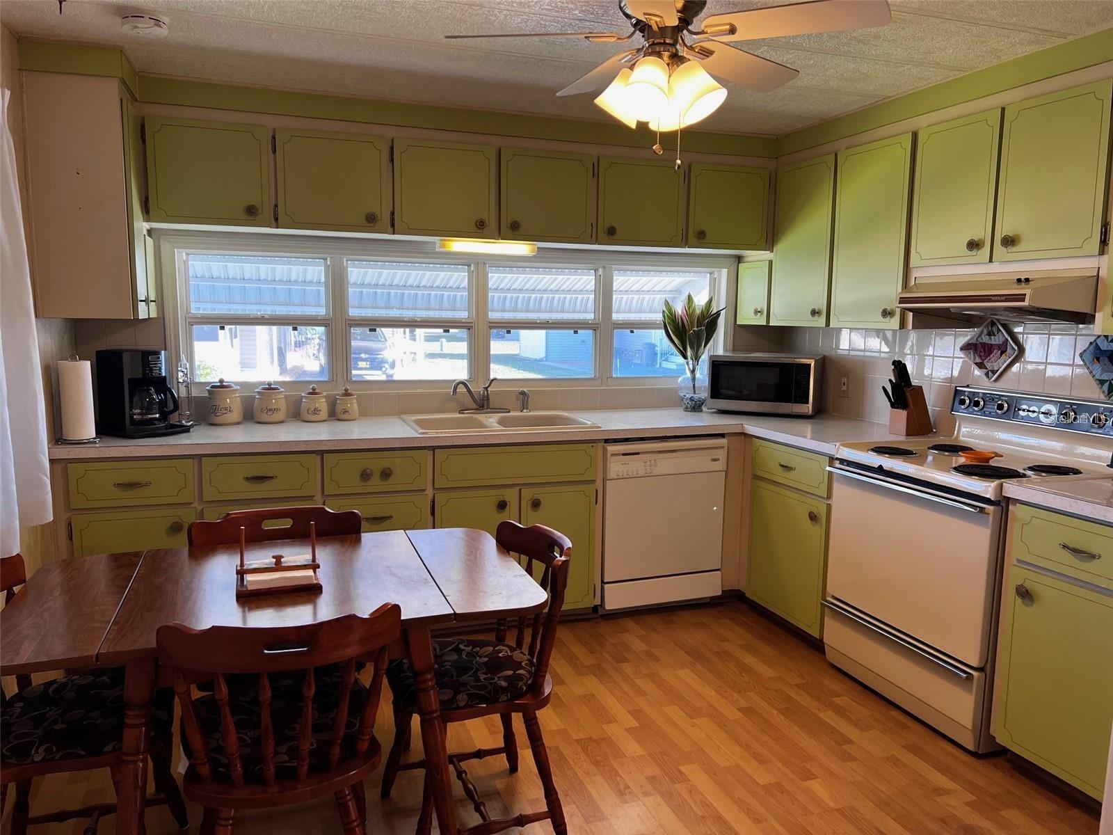 1000 KINGS HIGHWAY 426, PORT CHARLOTTE, FL, 33980 3 1000 KINGS HIGHWAY 426