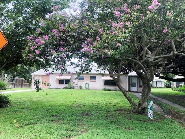 Photo of 5555 Barton Drive, Orlando, FL 32807 (MLS # O6426196)