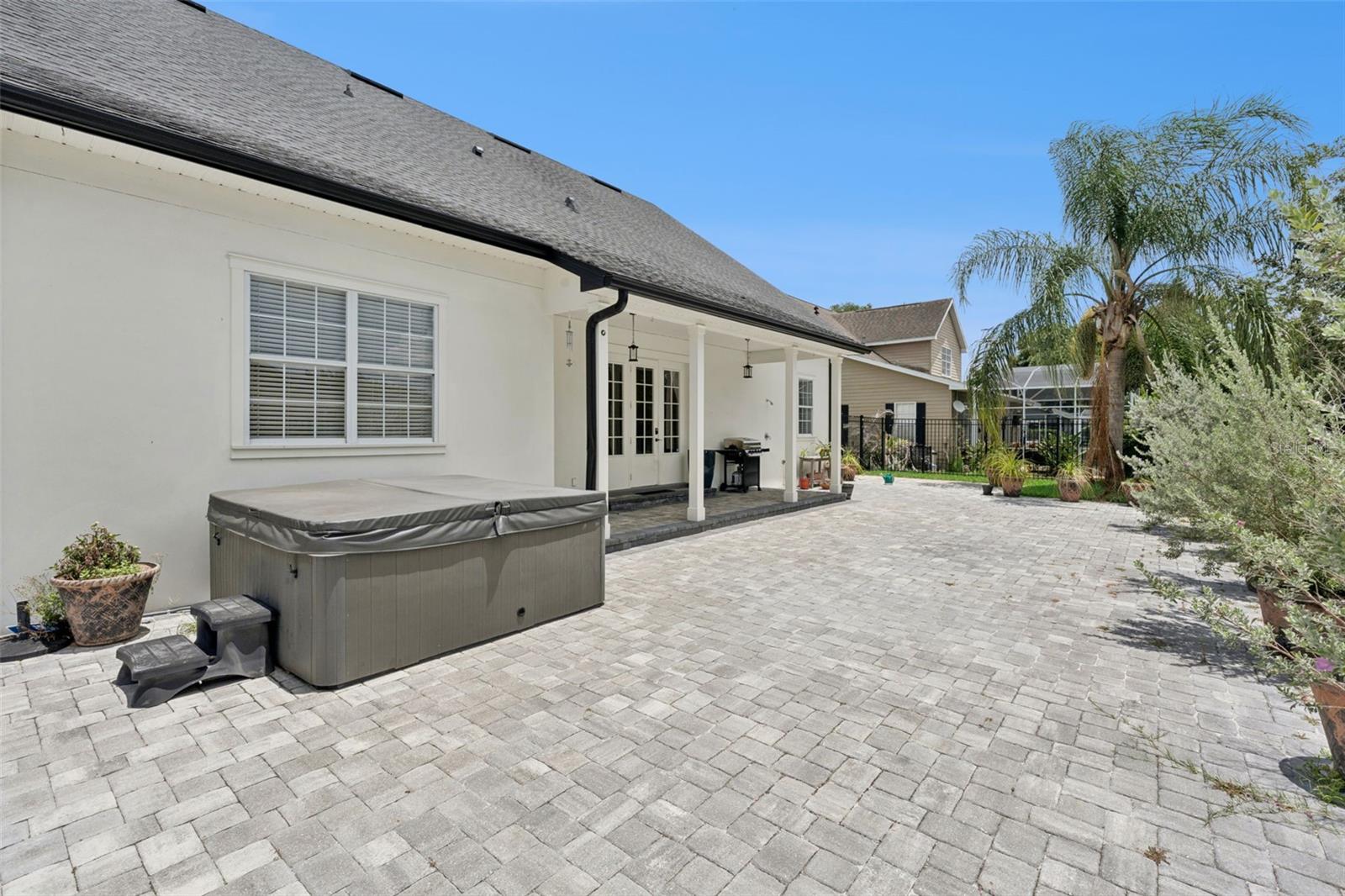 HAMMOCK POINTE - Residential