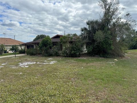 A home in SEBRING