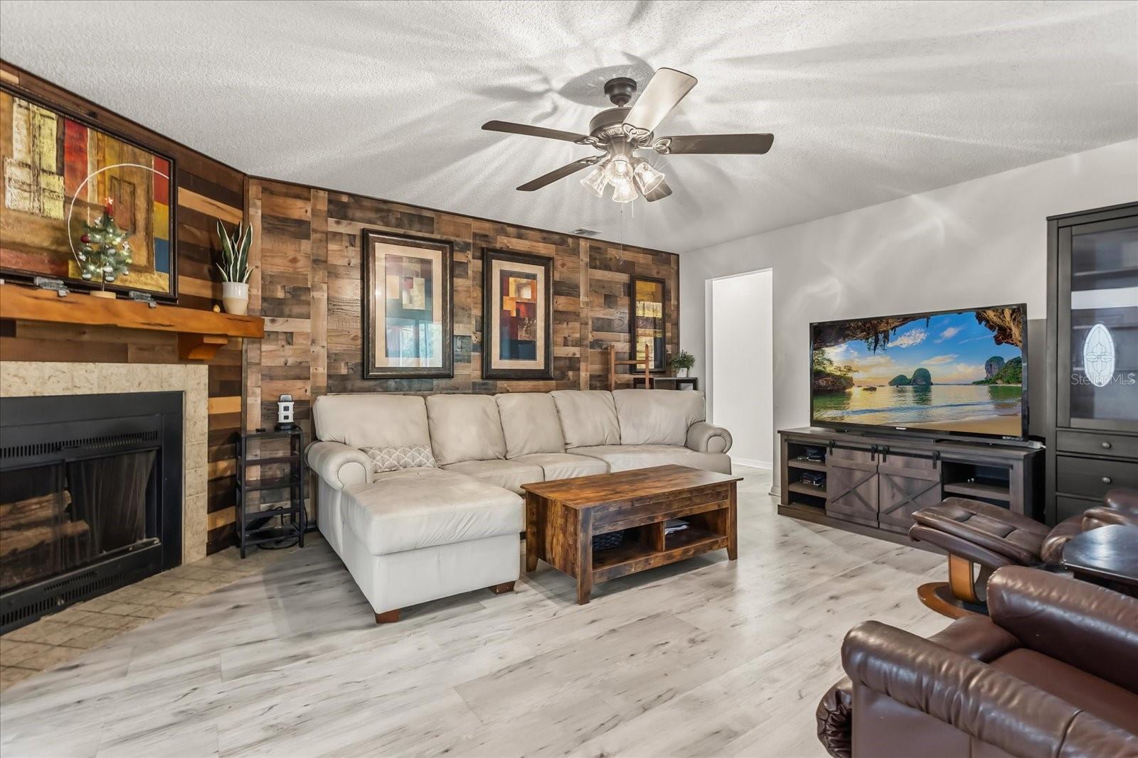 SUTTERS MILL UNIT 1 - Residential