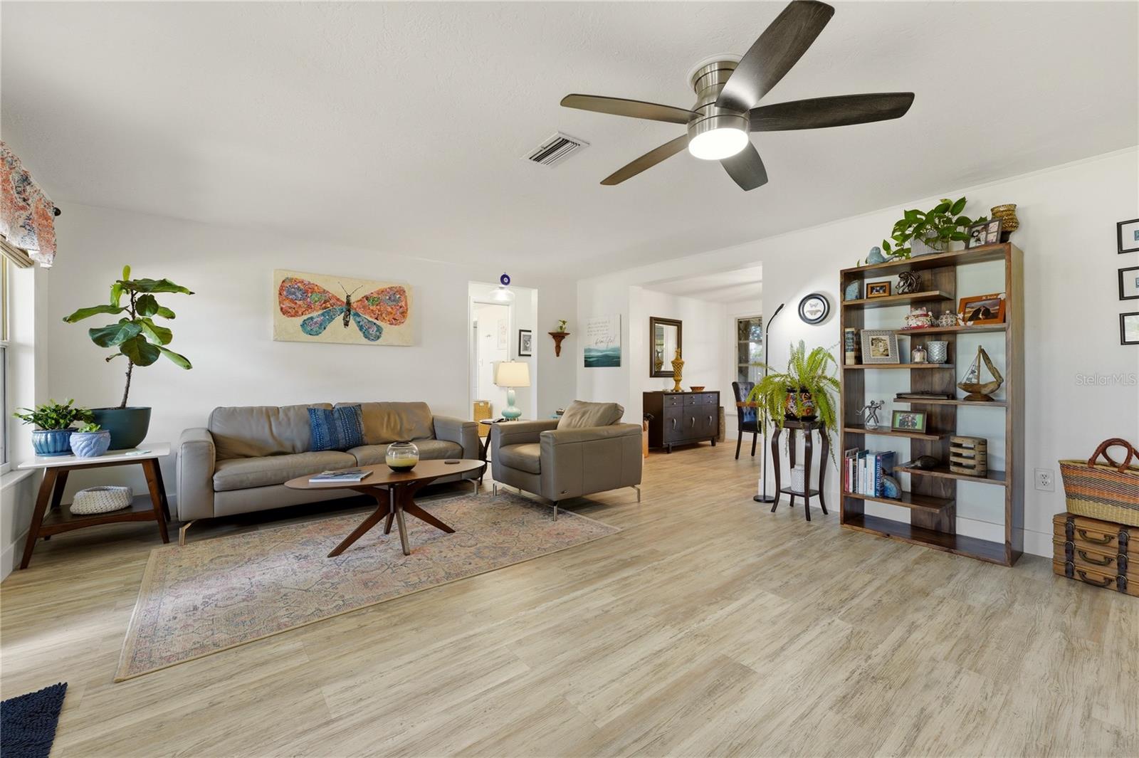 Search Properties for Sale 4 459 E BAFFIN DRIVE
