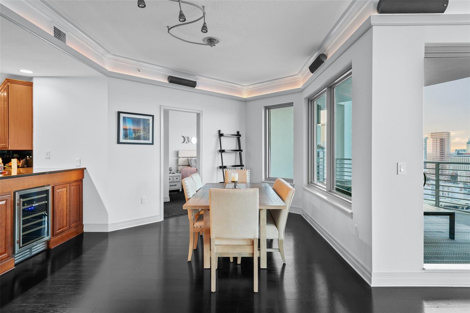TOWERS OF CHANNELSIDE CONDOMIN - Residential Lease