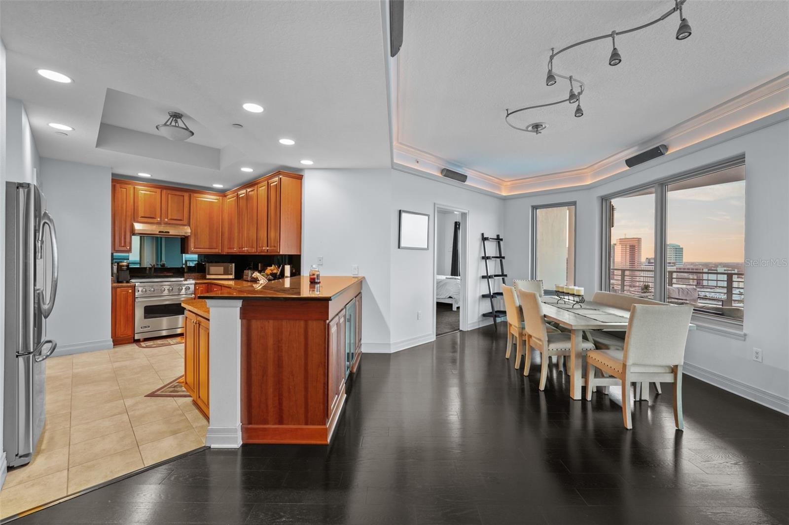 TOWERS OF CHANNELSIDE CONDOMIN - Residential Lease