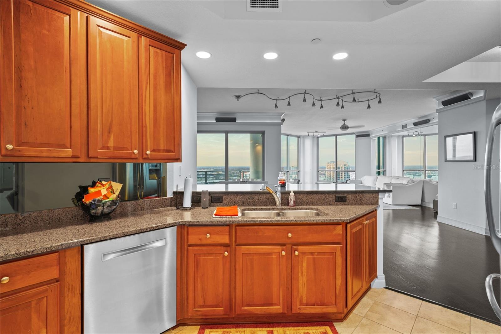 TOWERS OF CHANNELSIDE CONDOMIN - Residential Lease