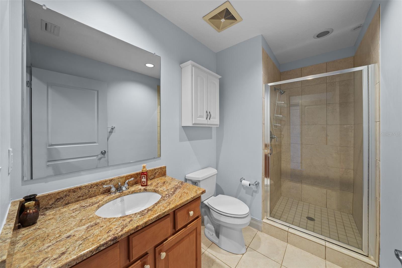 TOWERS OF CHANNELSIDE CONDOMIN - Residential Lease