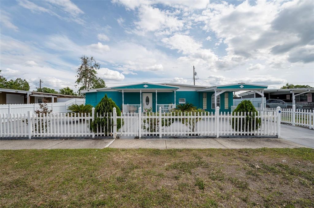 Photo of 7511 Tidewater Trail, Tampa, FL 33619 (MLS # TB8502312)