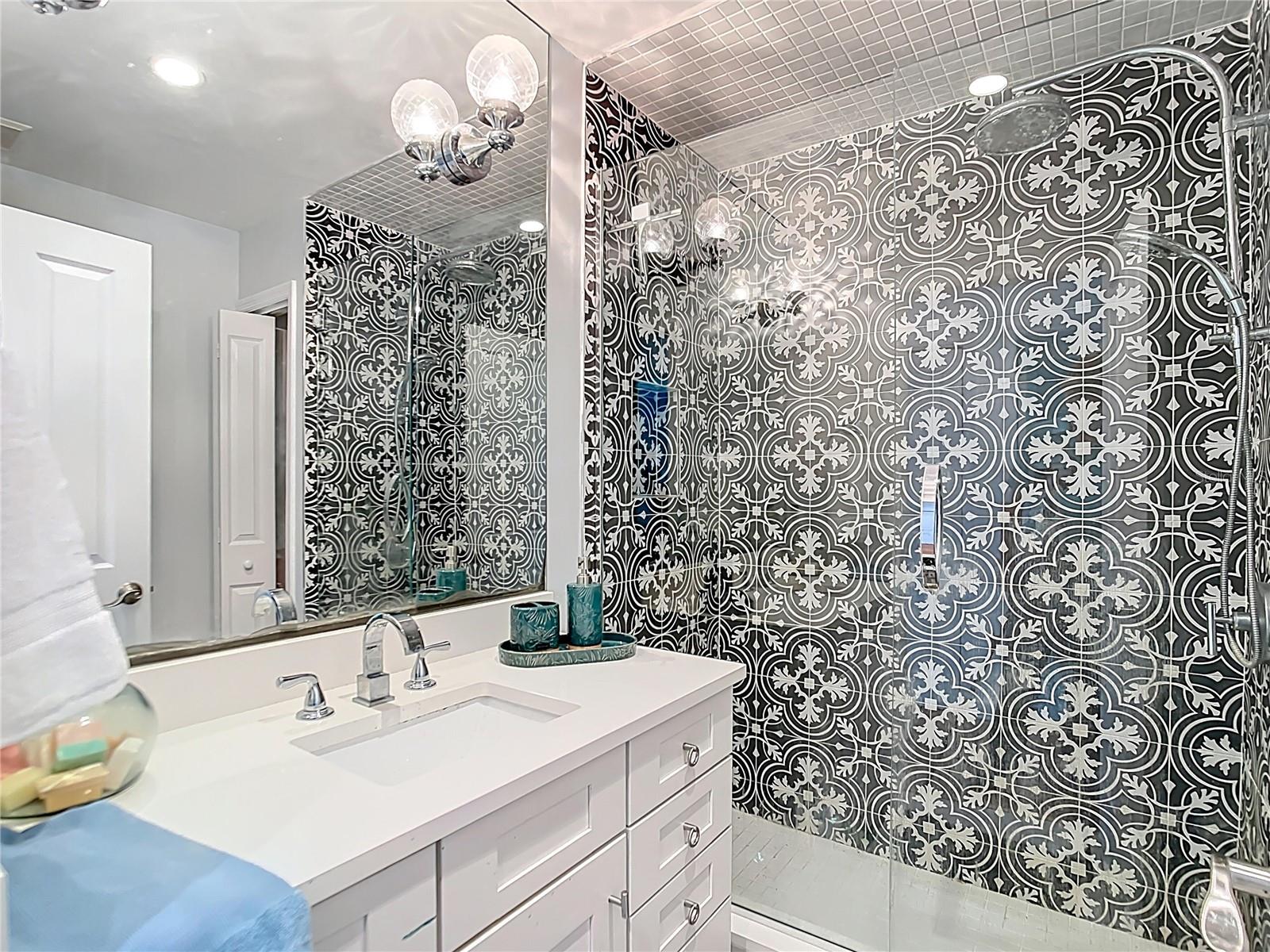 ACREAGE AND UNREC - Residential