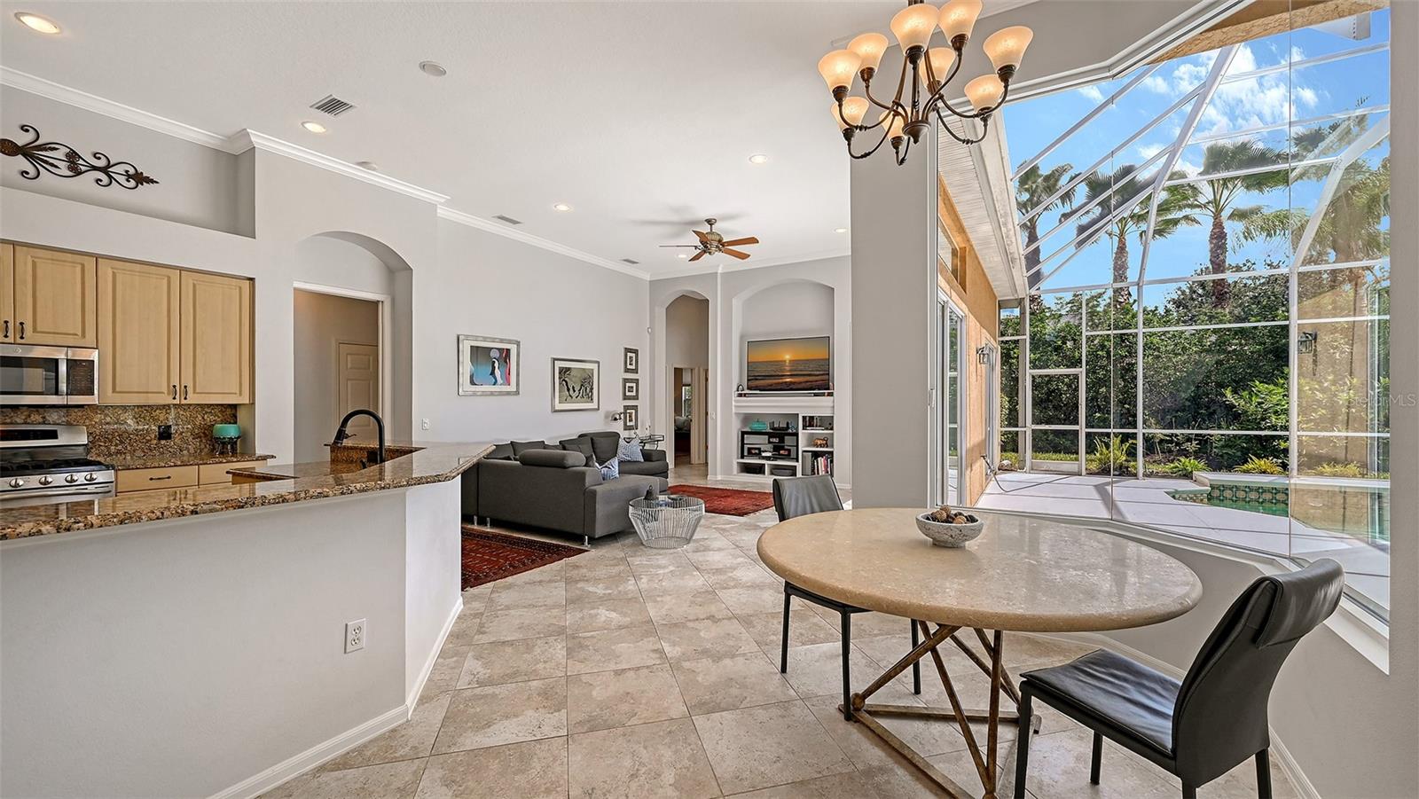 CHARLESTON POINTE PH A AT UNIV PLACE - Residential