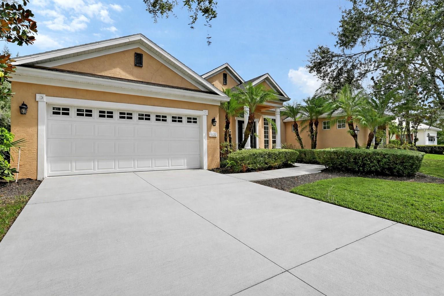 UNIVERSITY PLACE - Residential