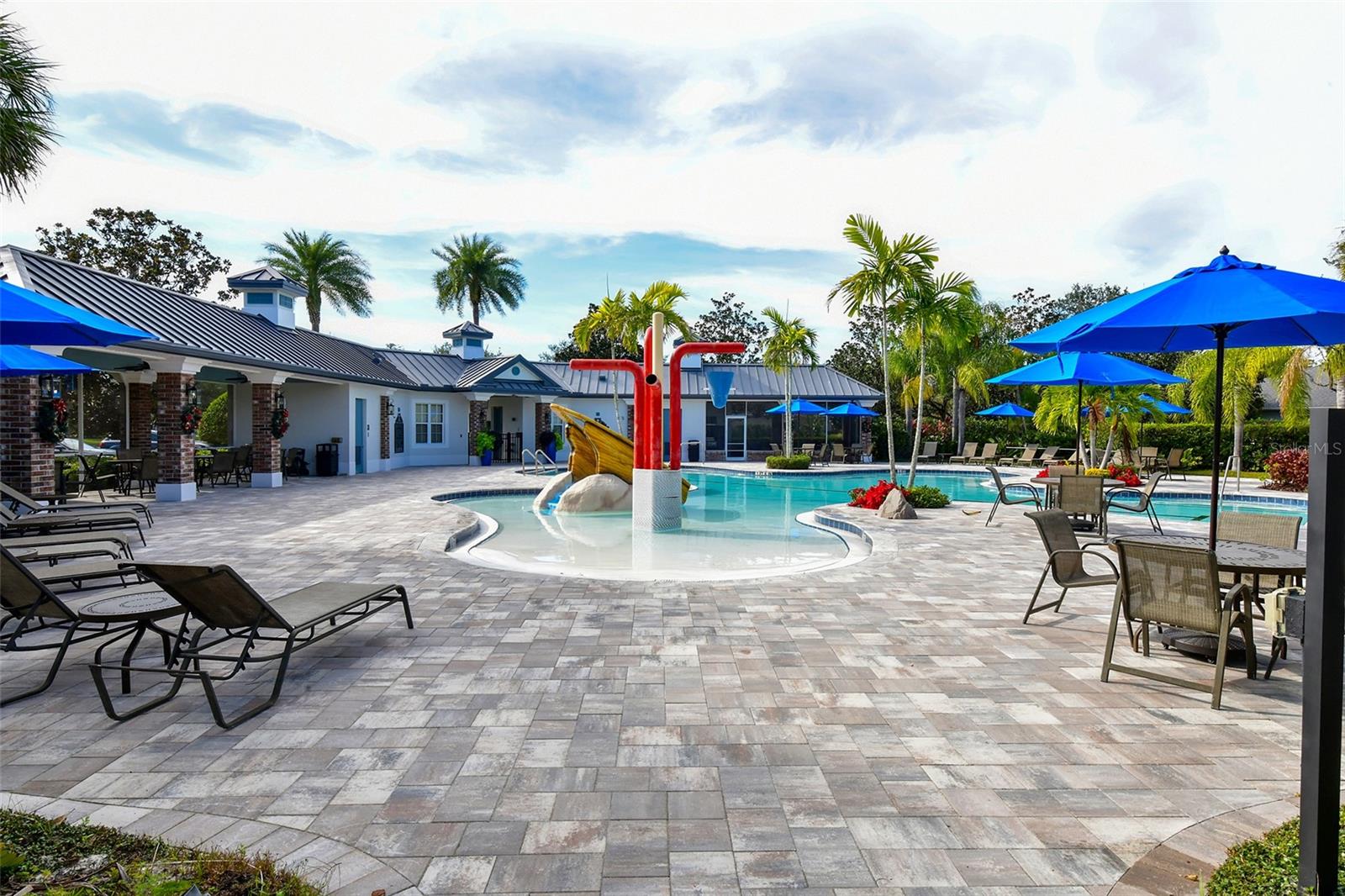 CHARLESTON POINTE PH A AT UNIV PLACE - Residential