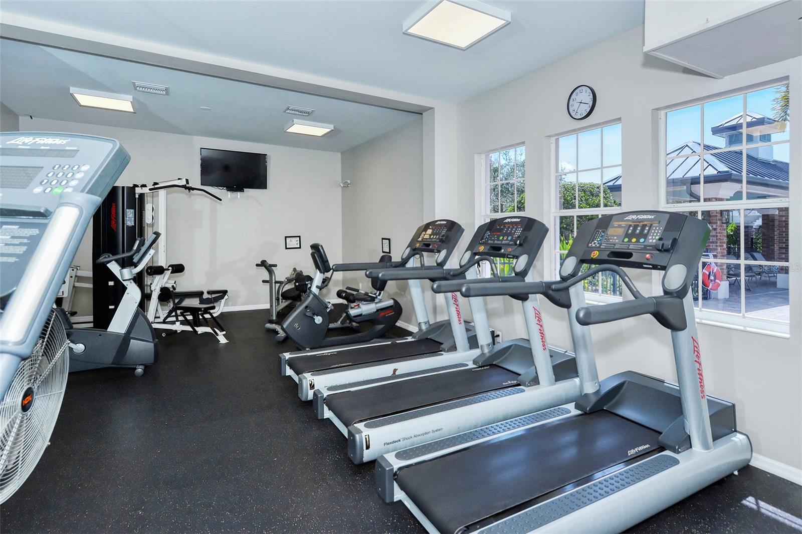 CHARLESTON POINTE PH A AT UNIV PLACE - Residential