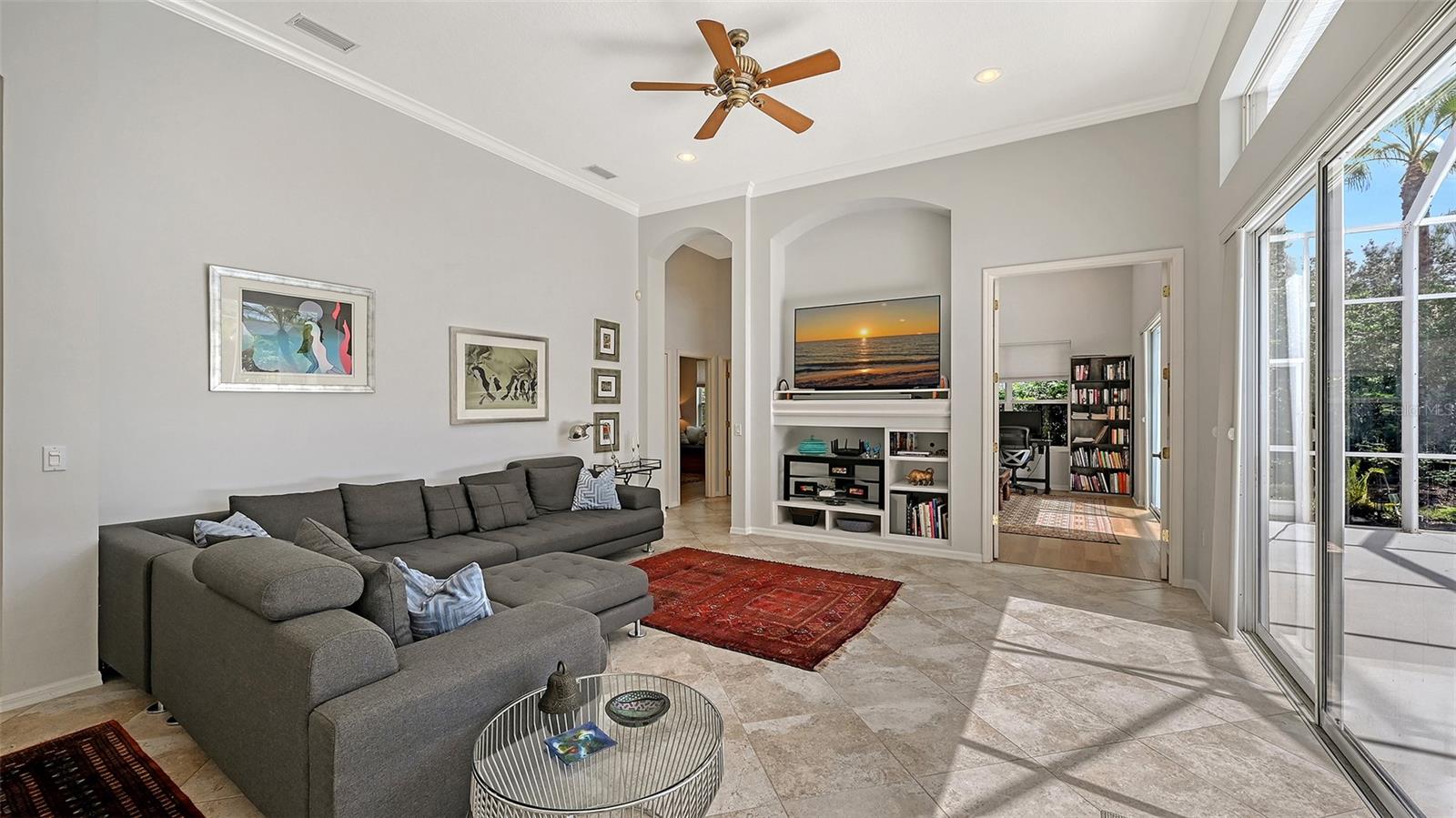 CHARLESTON POINTE PH A AT UNIV PLACE - Residential