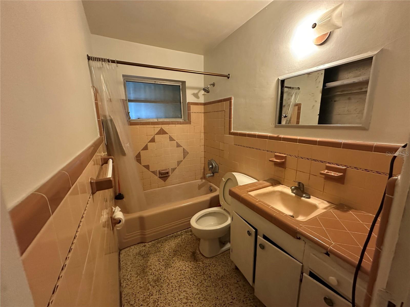 1750 MICHIGAN AVENUE NE