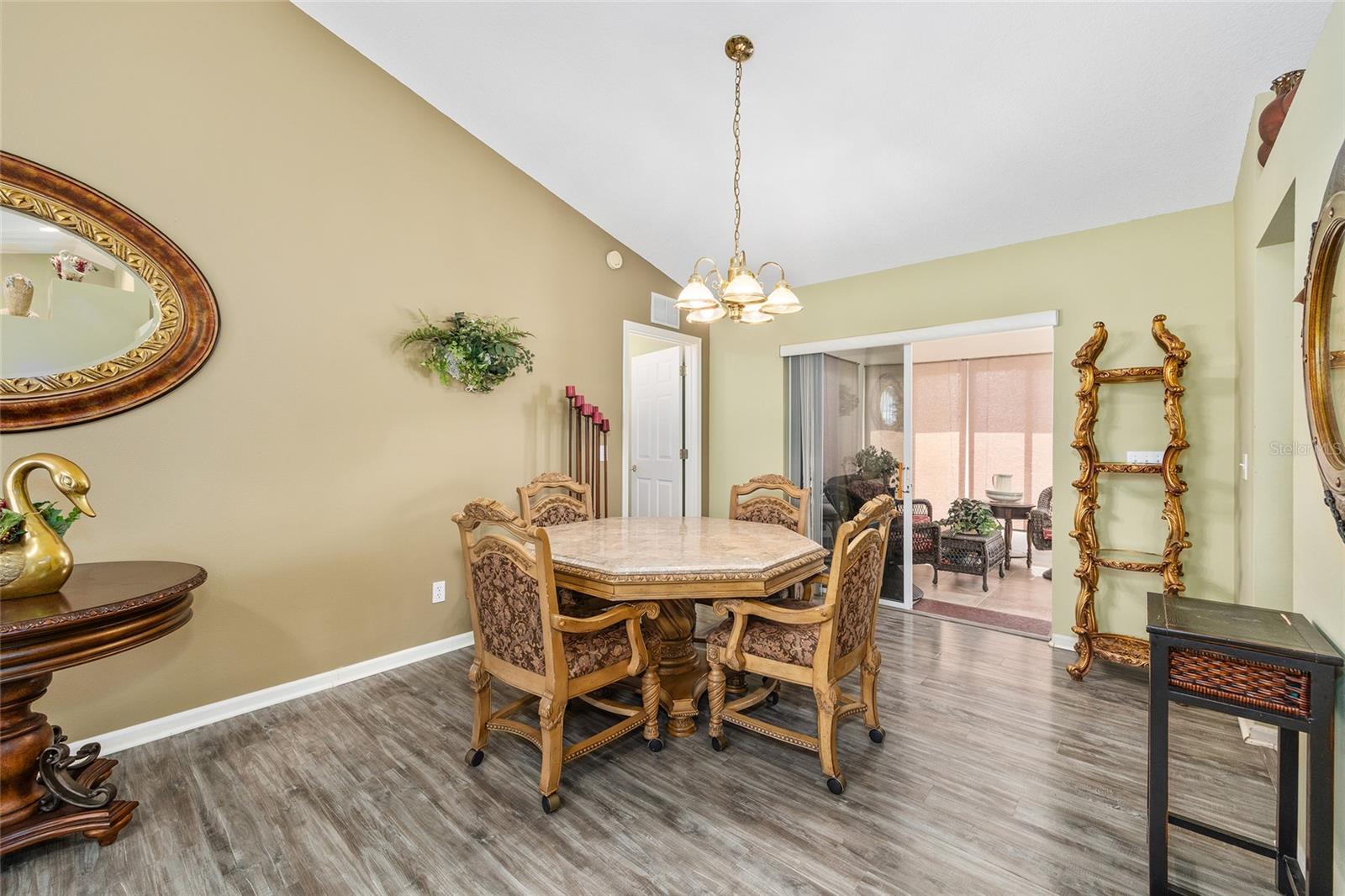 OCALA PALMS - Residential