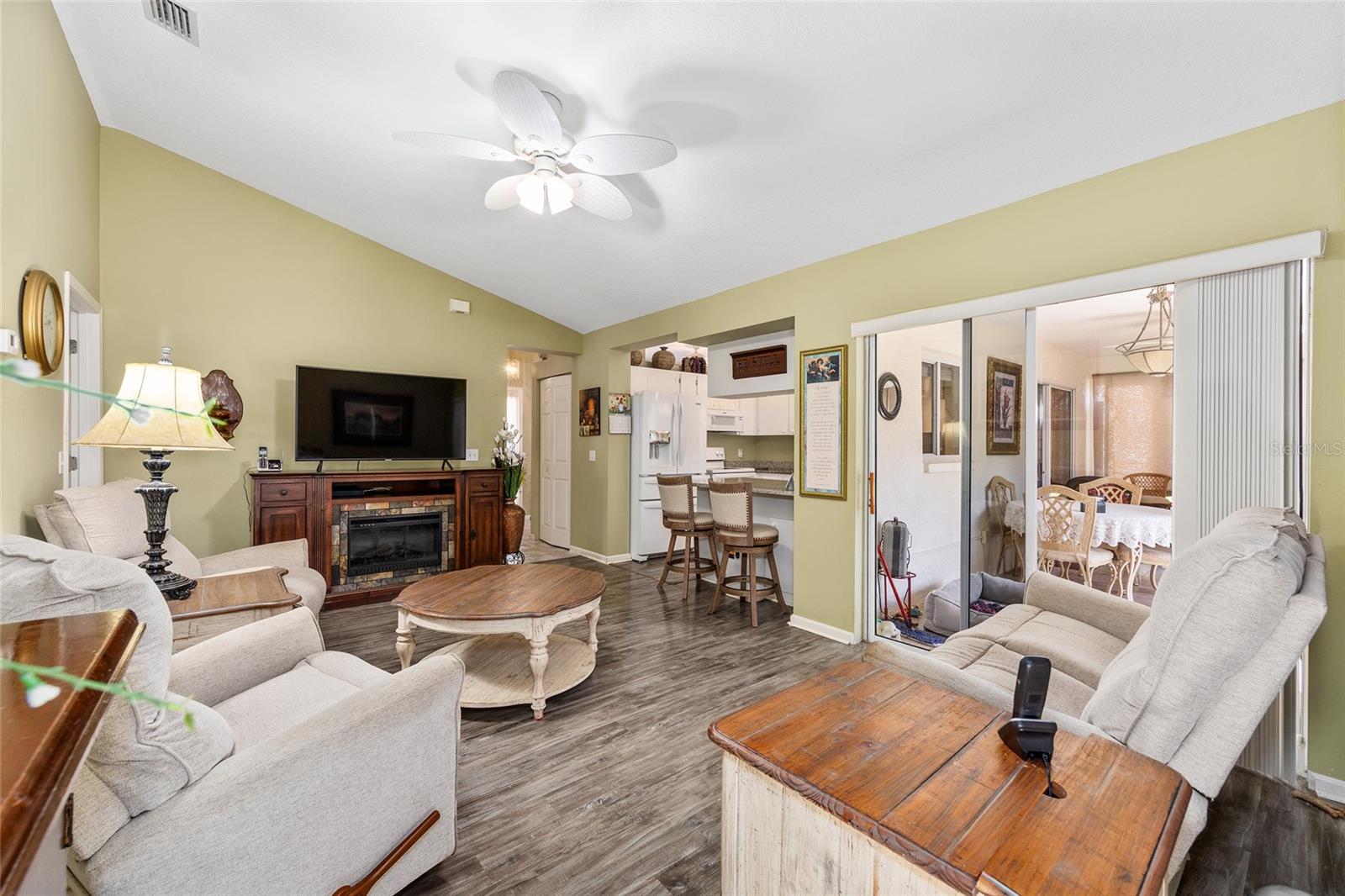 OCALA PALMS - Residential